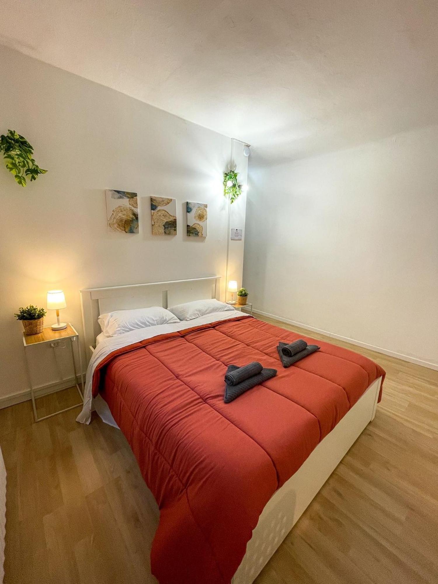 Home In Town - Home In City Life Near San Siro Stadium Milan Bagian luar foto