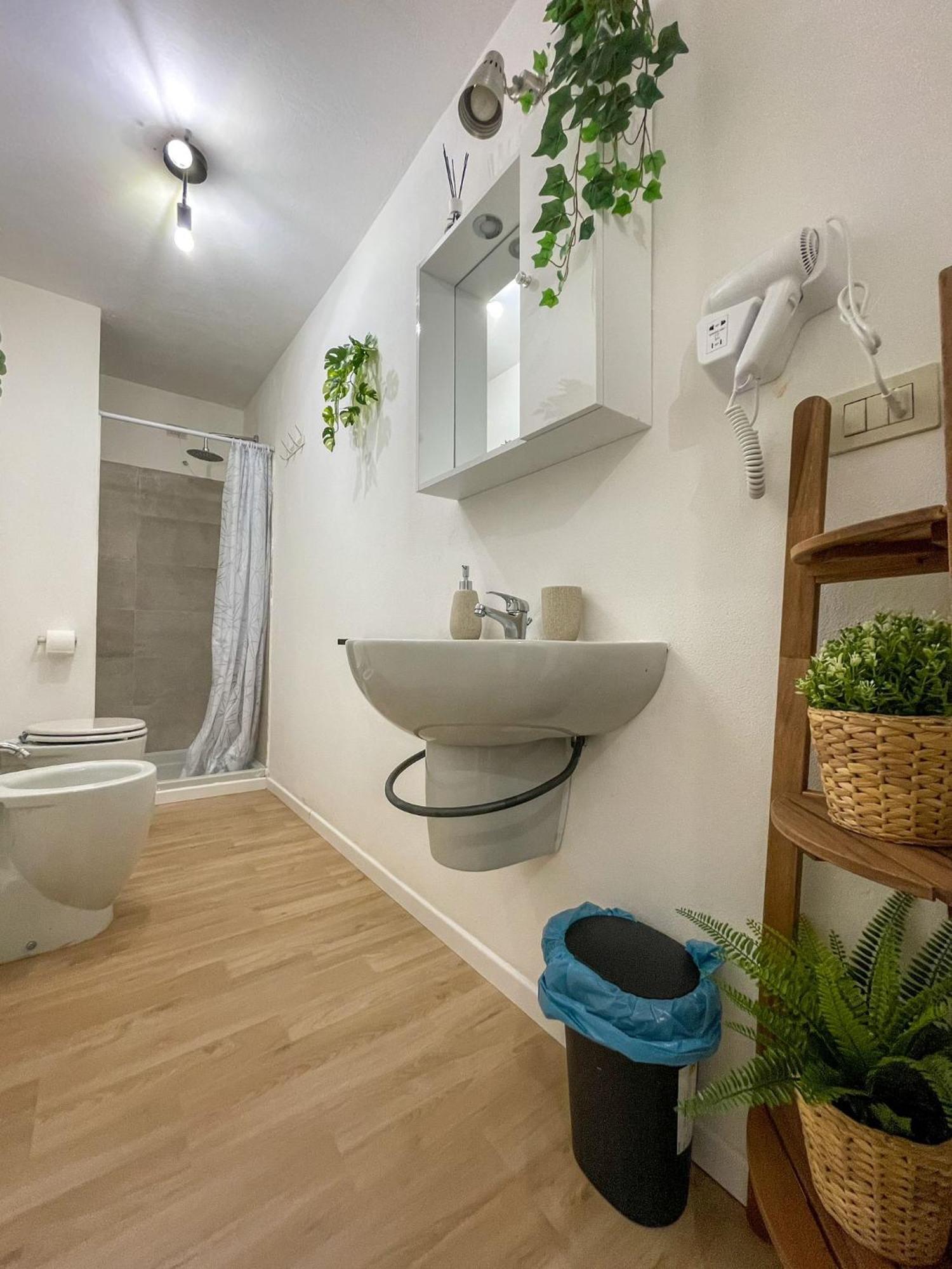 Home In Town - Home In City Life Near San Siro Stadium Milan Bagian luar foto
